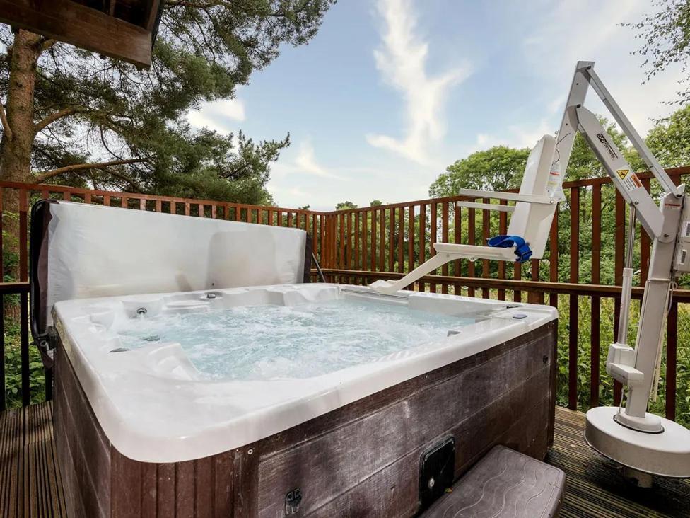 Keldy Forest Cabins - Forest Holidays Pickering Exterior foto